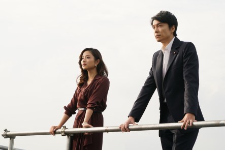 satomi-ishihara-and-hiroki-hasegawa-in-GODZILLA-RESURGENCE