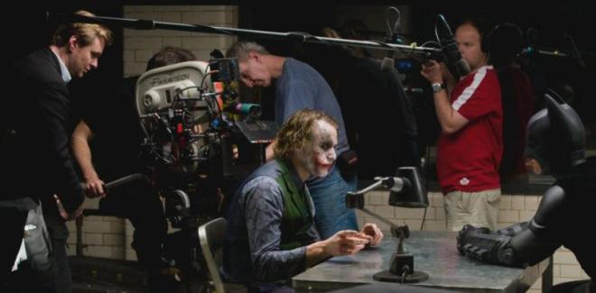 nolan-e-heath-ledger-sul-set-e1516728316189-810x400